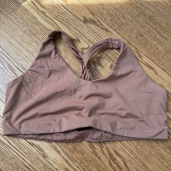 Offline by Aerie Sports Bra with Back Detail - Picture 1 of 2